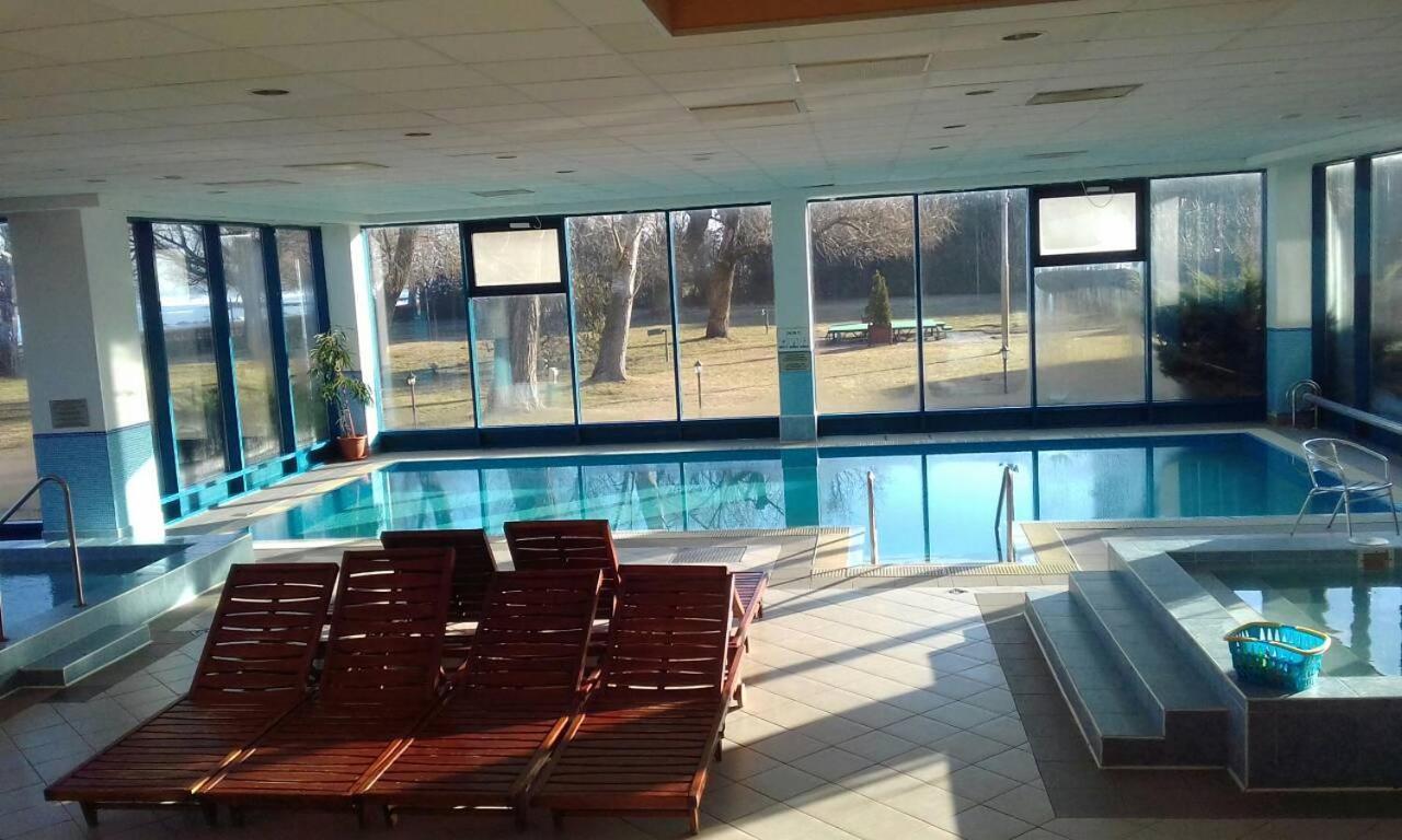Hotel Magistern Konferencia Es Wellnesshotel Siofok Exterior photo